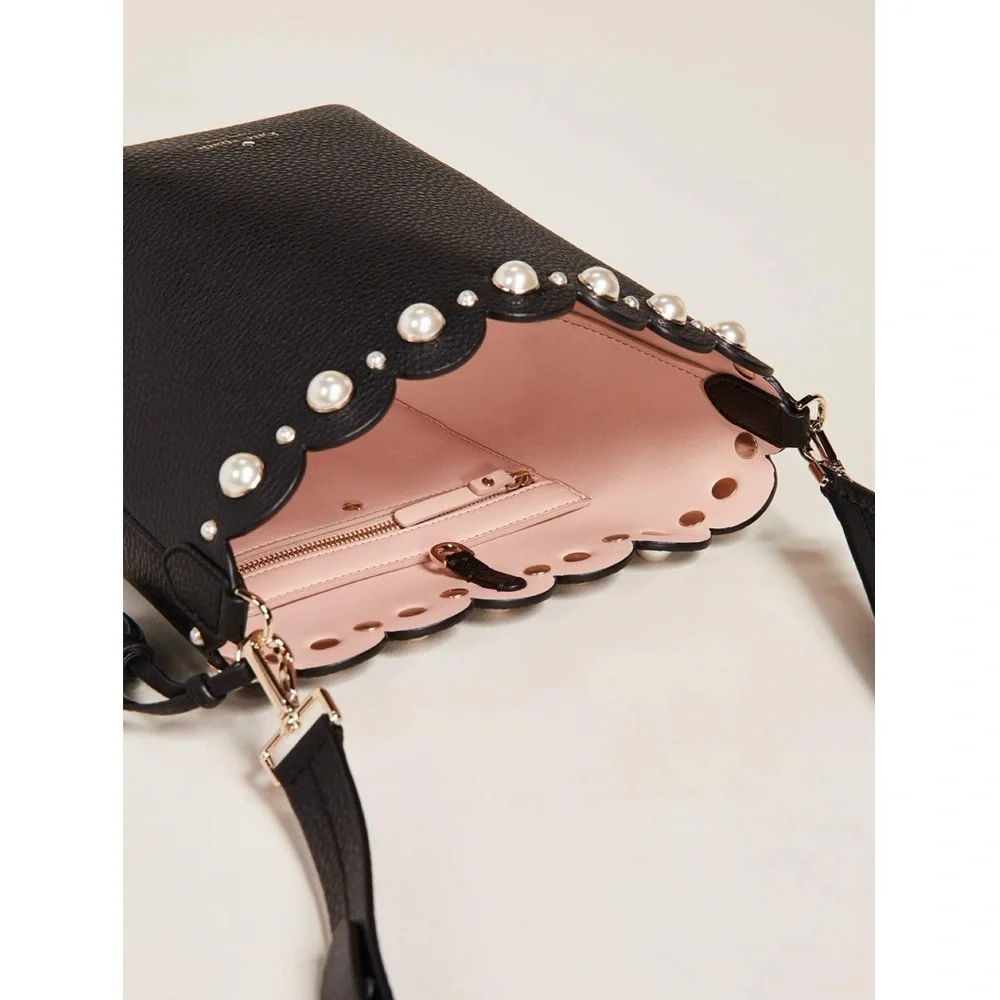 Kate Spade • Hayes Street Pearl Vanessa Bucket Bag black pebbled leather purse